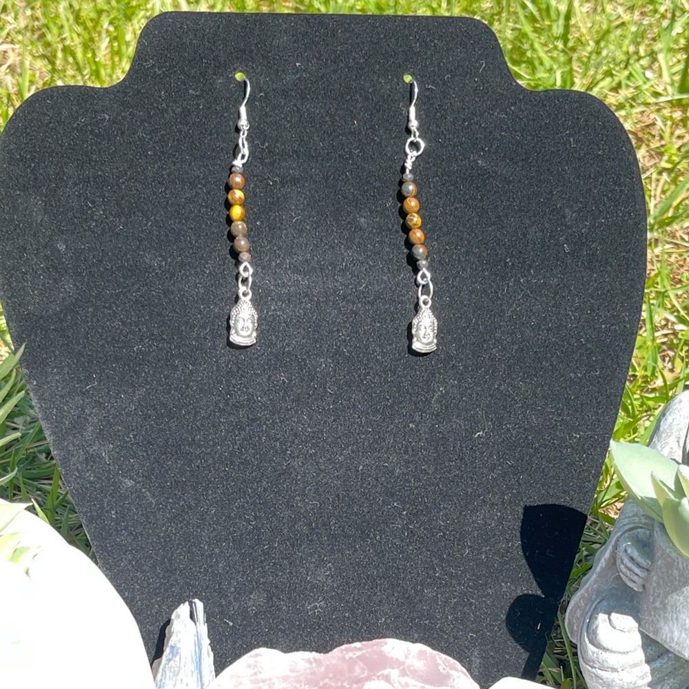 Buddhist charm earrings 🪨🧘🧘‍♂️🧘‍♀️🤩